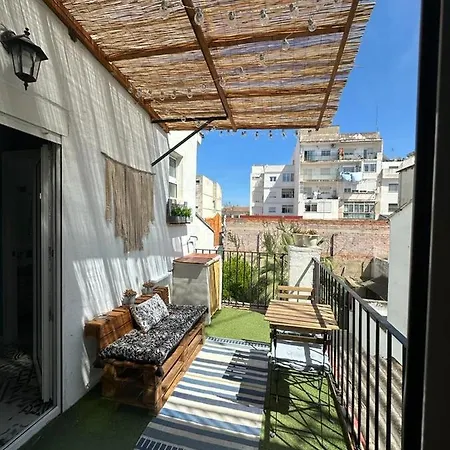 Prado Design アパート ガンディア